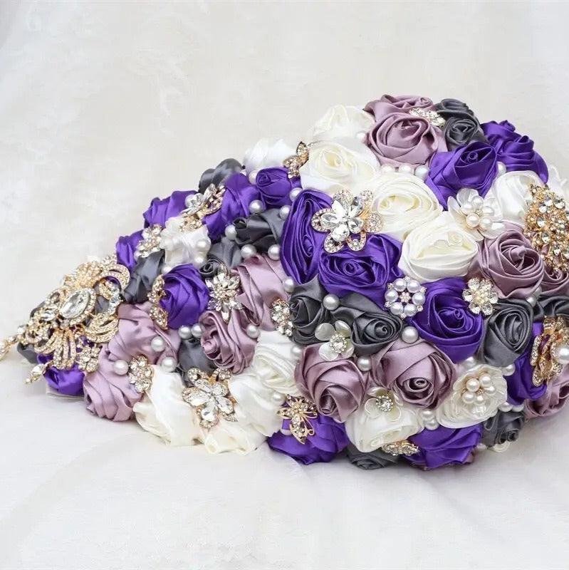 Bouquet de mariée cascade violet