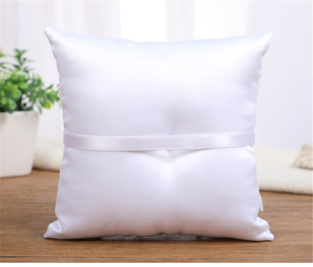 Coussin alliance dentelle