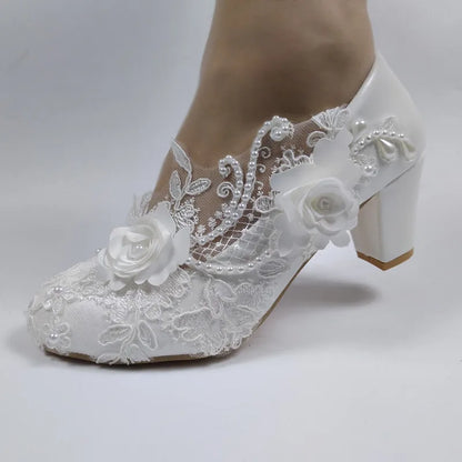 Escarpins mariée dentelle et fleurs