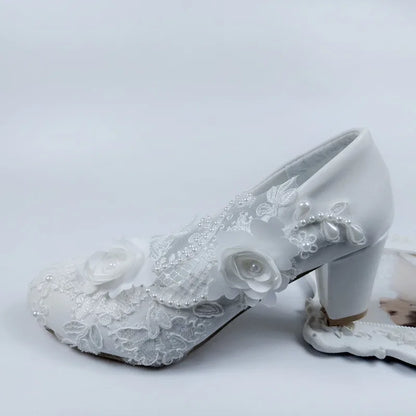 Escarpins mariée dentelle et fleurs