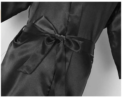 Peignoir Satin Noir Lettrage Argenté — vue 5