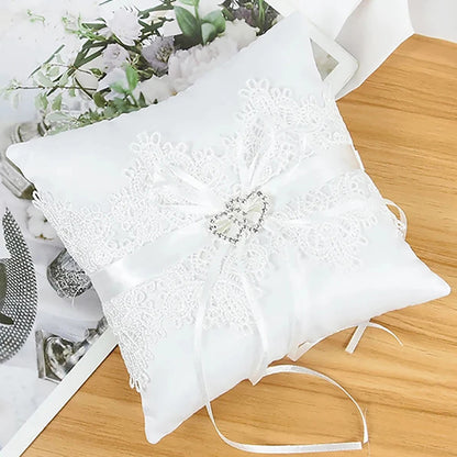 Coussin Alliance Dentelle et Strass