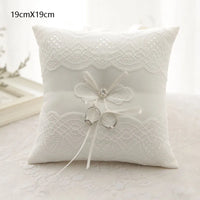 Coussin alliance poche brodée rubans — vue 5