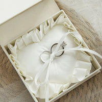 Coussin alliance cœur blanc tulle — vue 5