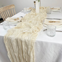 Chemin de Table Mariage en Gaze Froissée — Crème