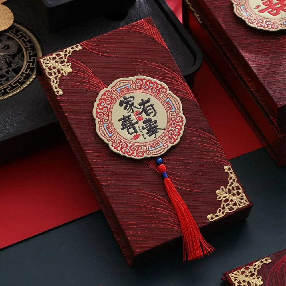 Boîte enveloppe mariage motifs raffinés