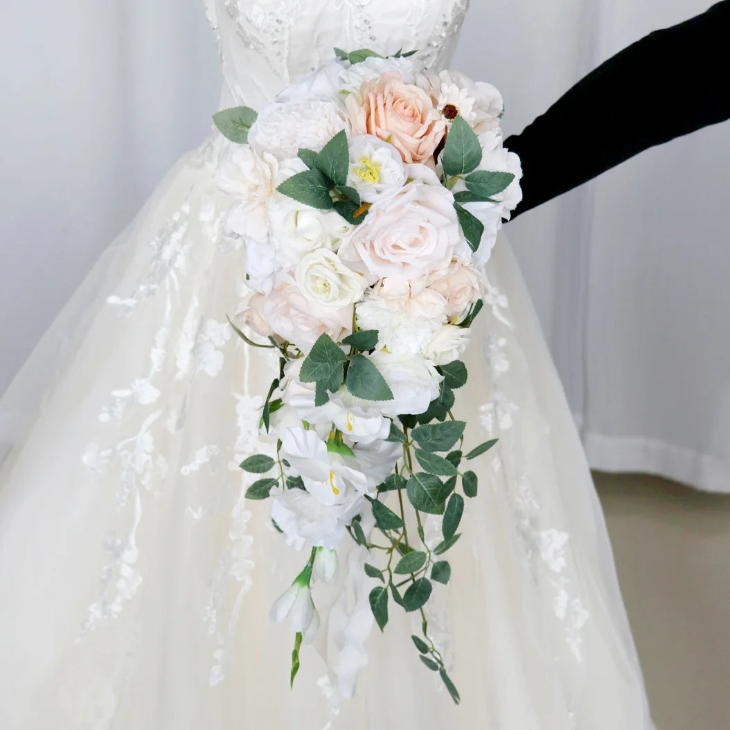 Bouquet de mariée artificiel en cascade — vue 5