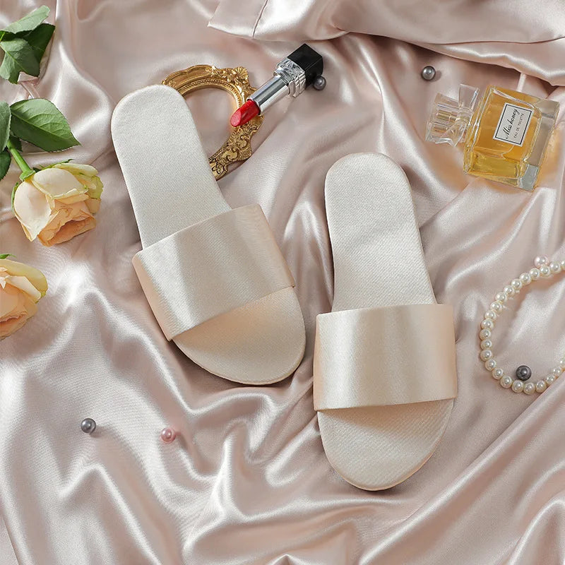 Chaussons mules de mariée en satin
