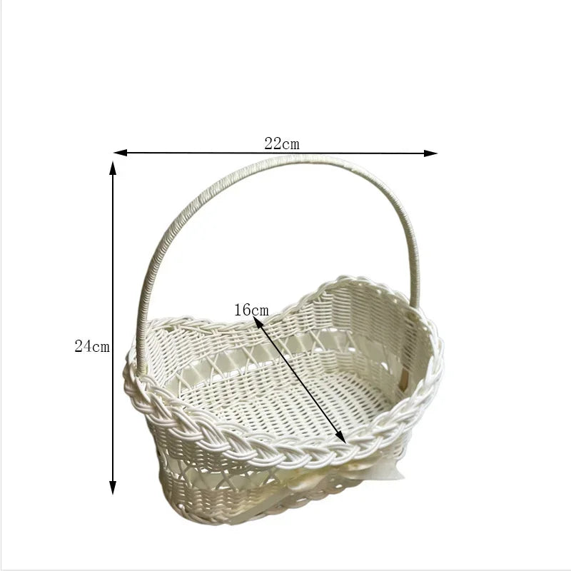 Panier à pétales mariage tressé blanc