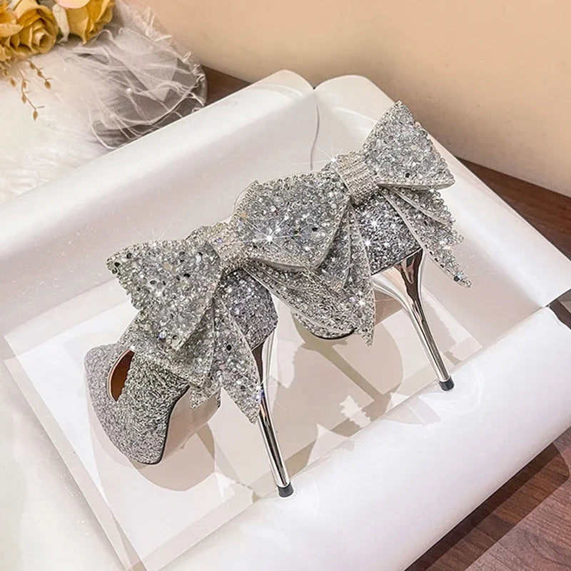 Chaussures de mariée pailletées argent