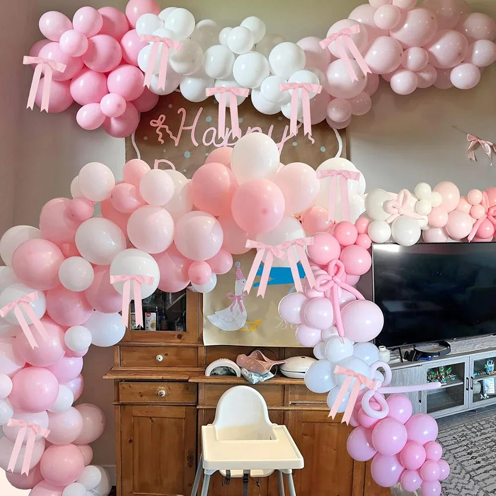 Arche de ballons mariage rose pastel et blanc