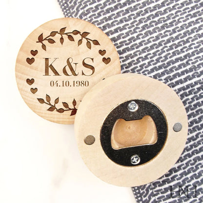 Décapsuleur bois personnalisé cadeau invité mariage — vue 2