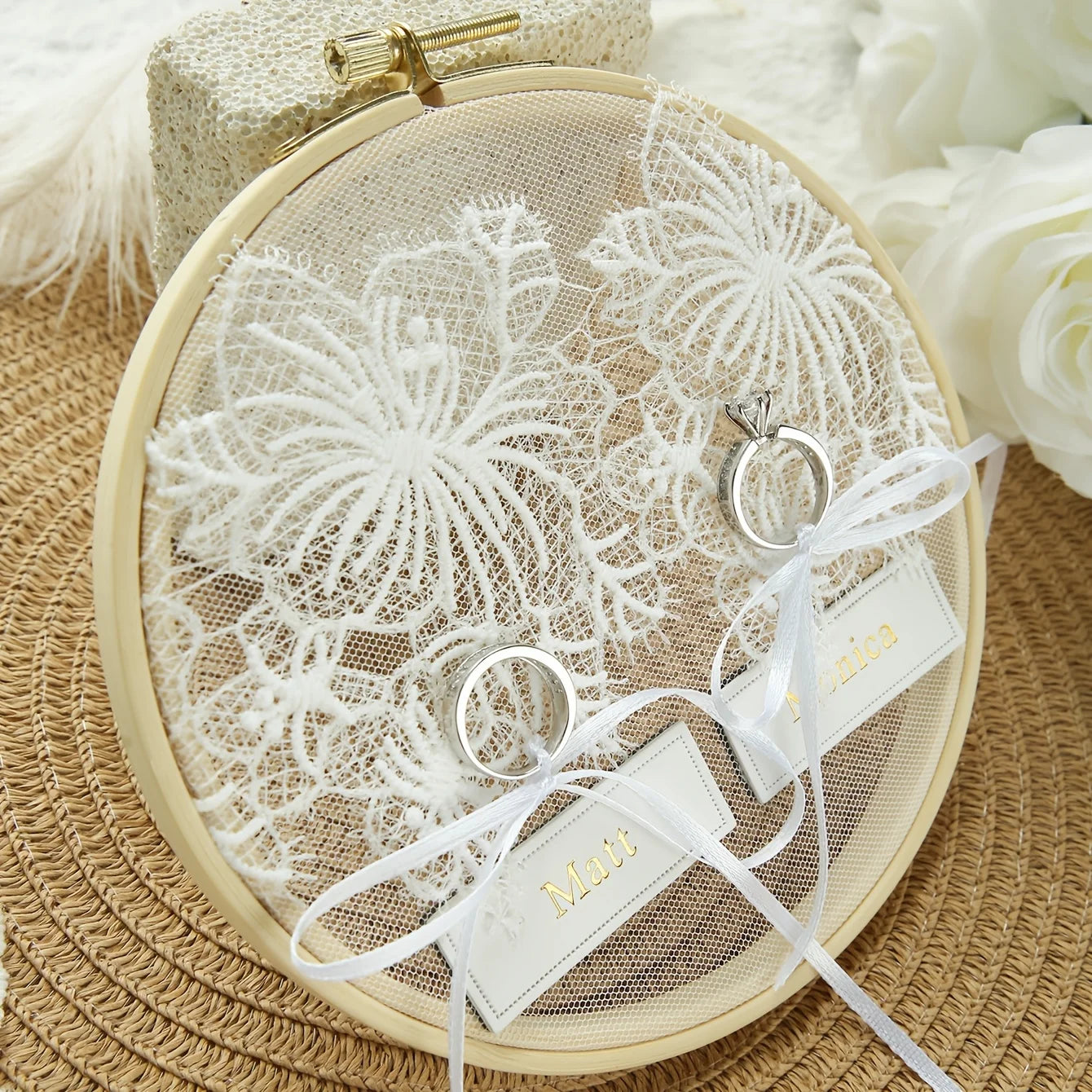 Coussin alliance tulle dentelle vintage