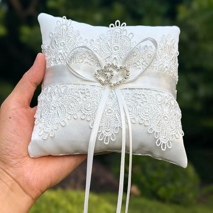 Coussin Alliance Dentelle et Strass