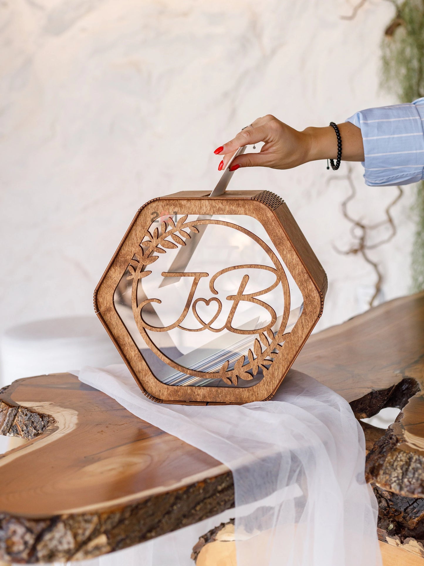 Boîte à Enveloppes Mariage Hexagone Bois Gravé