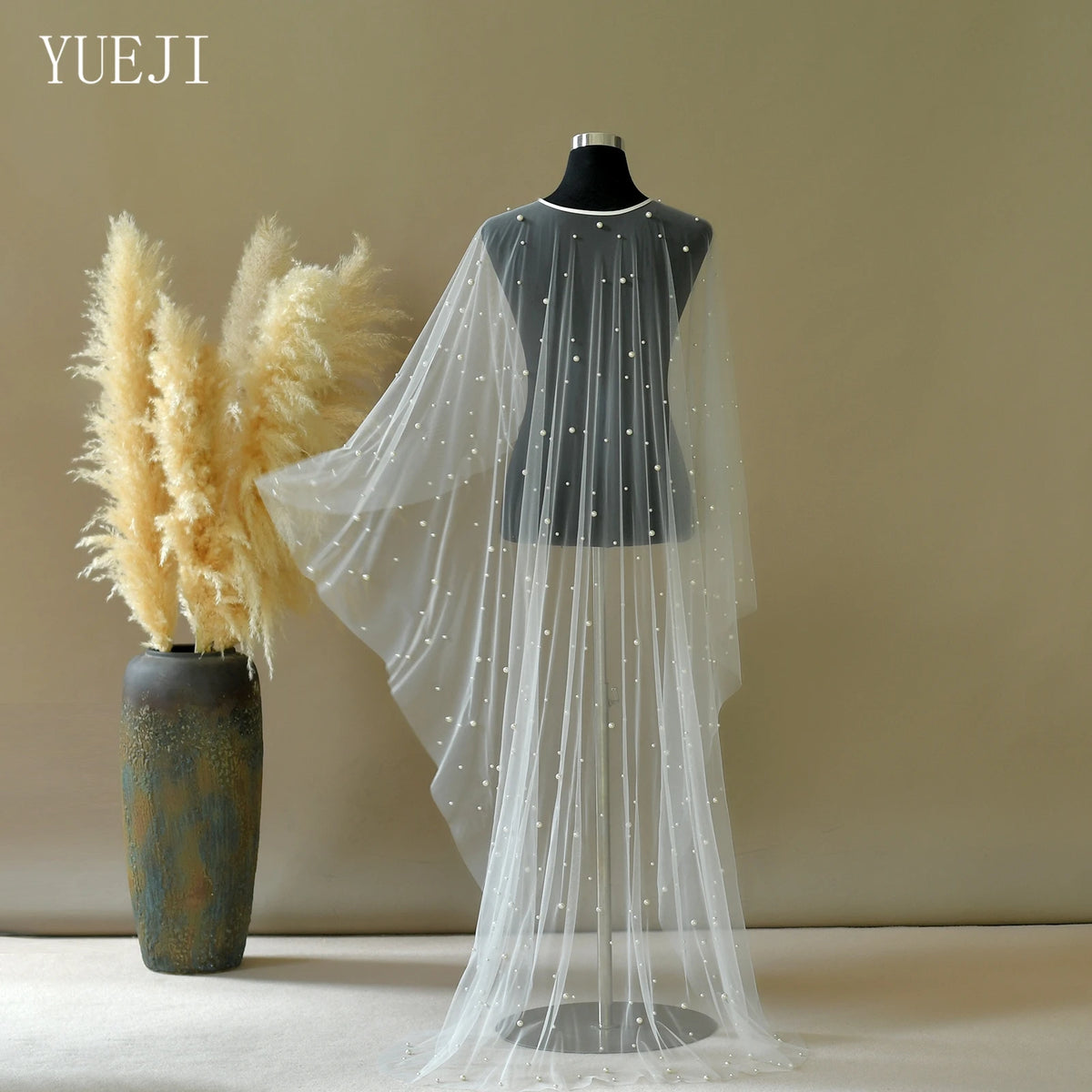 Étole de mariée en tulle perlé — vue 8
