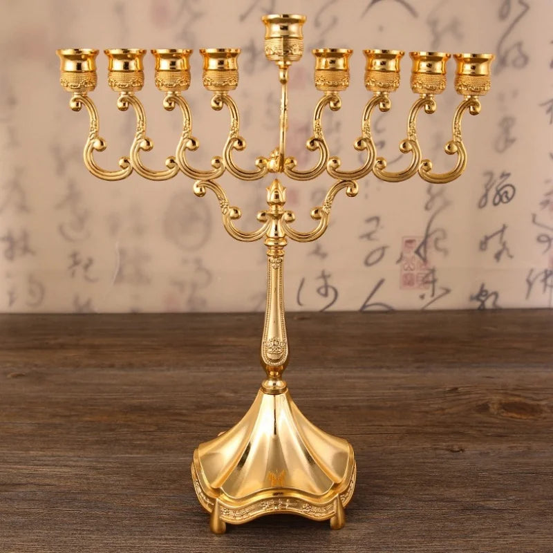 Chandelier en métal pour table d'honneur