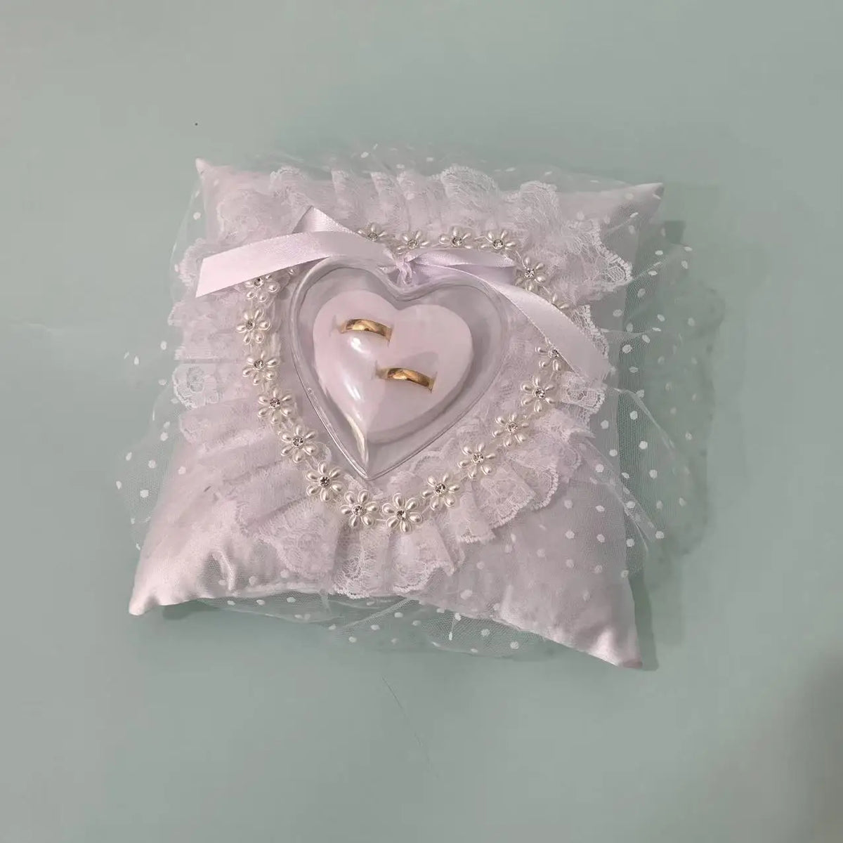Coussin alliances cœur transparent et dentelle — vue 4