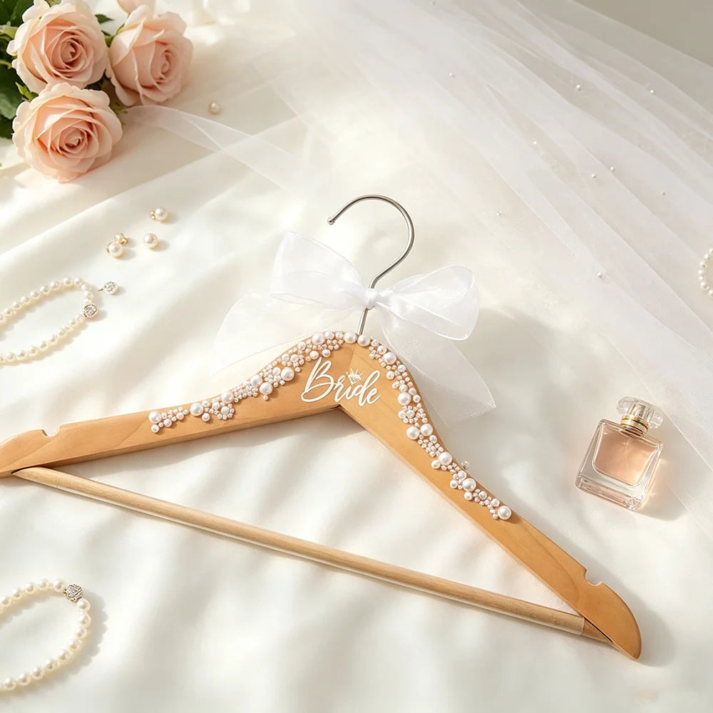 Cintre Mariée et Marié en Bois