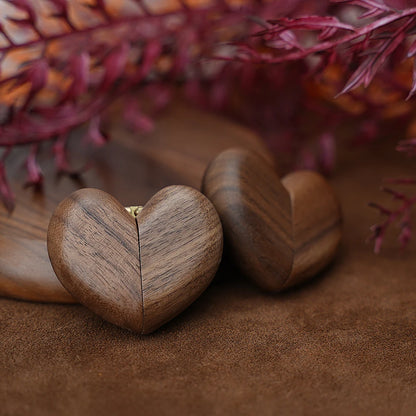 Boîte Alliance Mariage Cœur Noyer Personnalisée