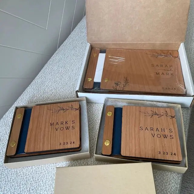 Livre d'or mariage bois gravé et personnalisé