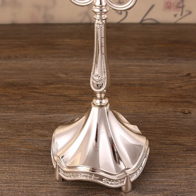 Chandelier en métal pour table d'honneur — vue 6