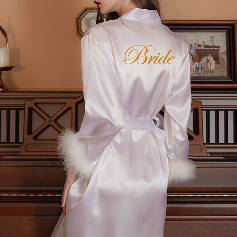 Peignoir Mariée Brodé à Plumes
