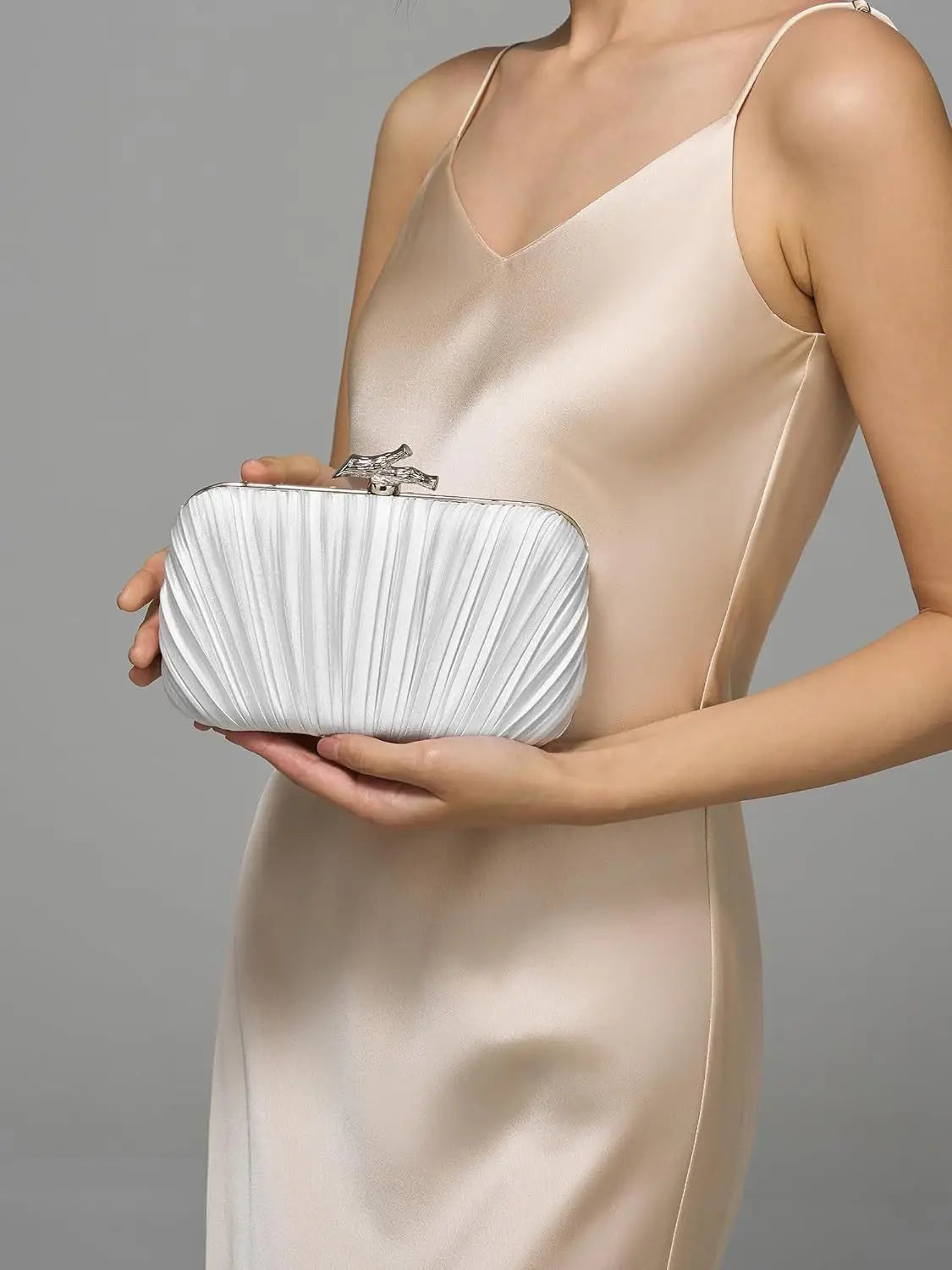 Pochette Mariage Satin Plissé à Chaîne