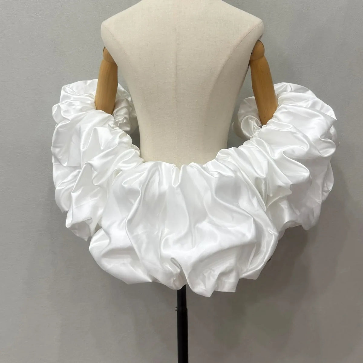 Étole Mariée Boléro Satin à Volants