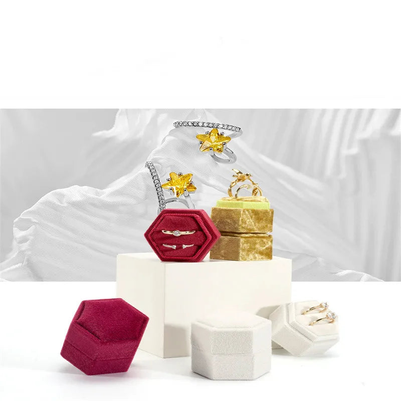Écrin alliance hexagonal en velours — vue 3
