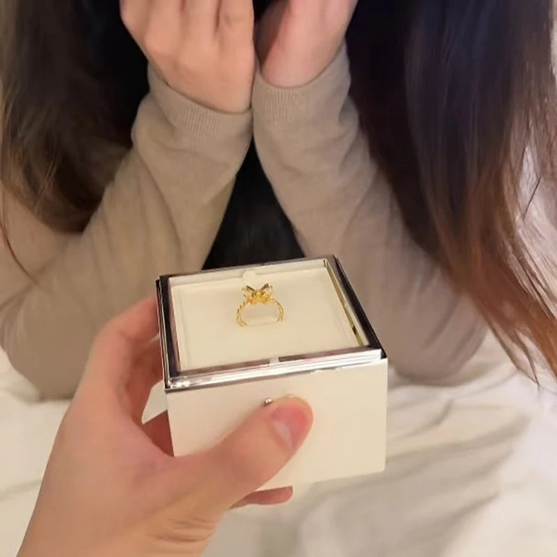 Écrin rotatif ourson demande en mariage — vue 6
