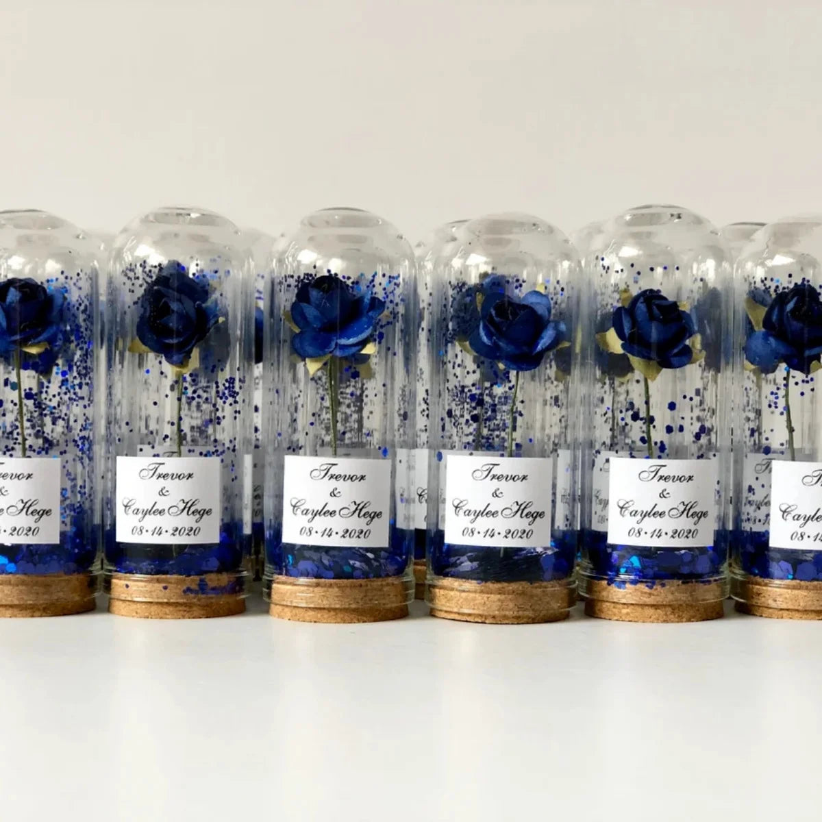 Cadeau invité mariage rose sous cloche — vue 2