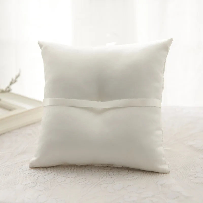 Coussin alliances dentelle et rubans satin — vue 4