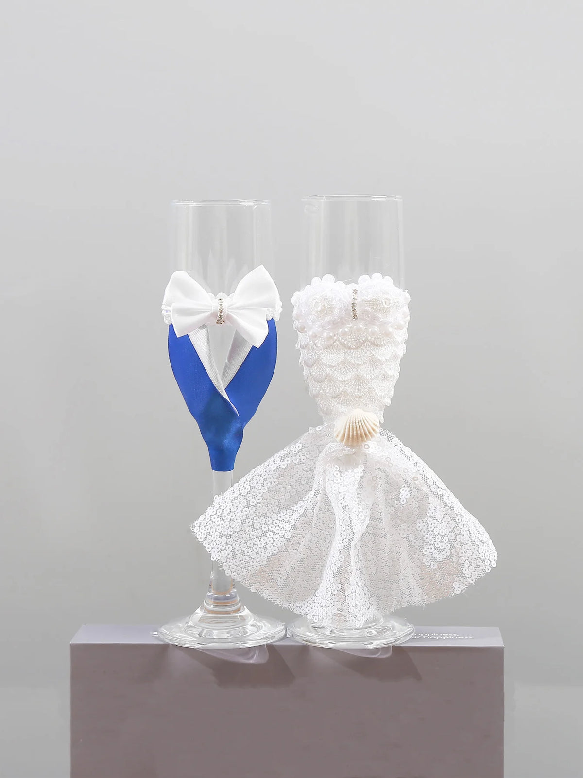 Flûtes Champagne Mariage Costume et Robe