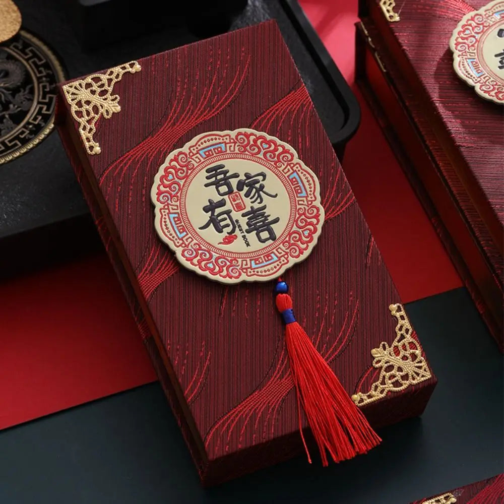 Boîte enveloppe mariage motifs raffinés
