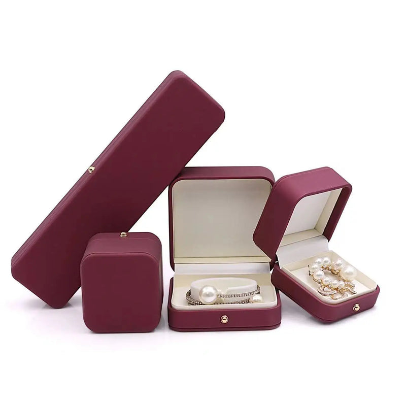 Écrin alliance cuir bordeaux fermoir doré