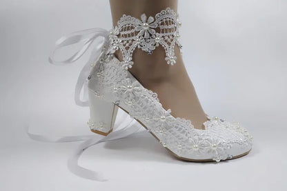 Escarpins mariée dentelle et fleurs
