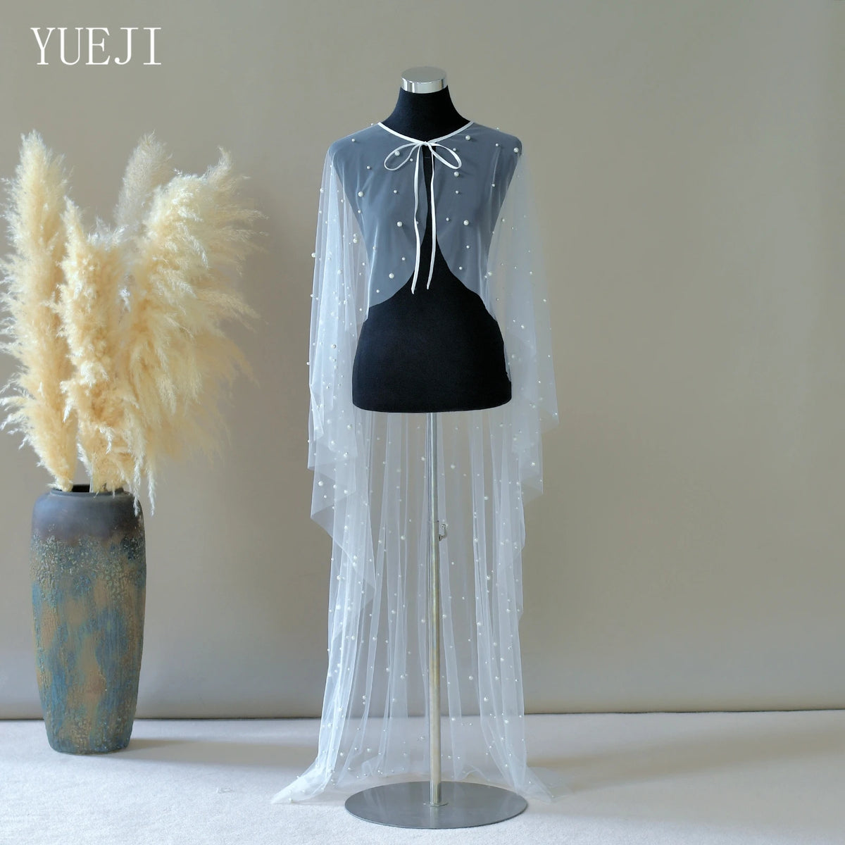 Étole de mariée en tulle perlé — vue 7