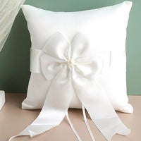 Coussin alliances satin blanc et panier — vue 6