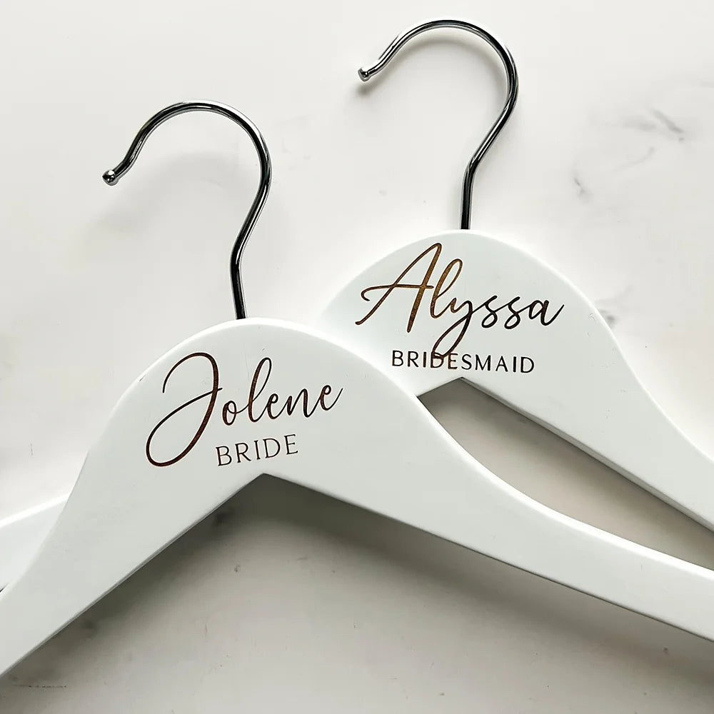 Cintre en Bois Personnalisé Mariage