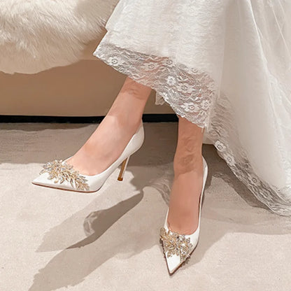 Chaussure mariée blanche satin et strass