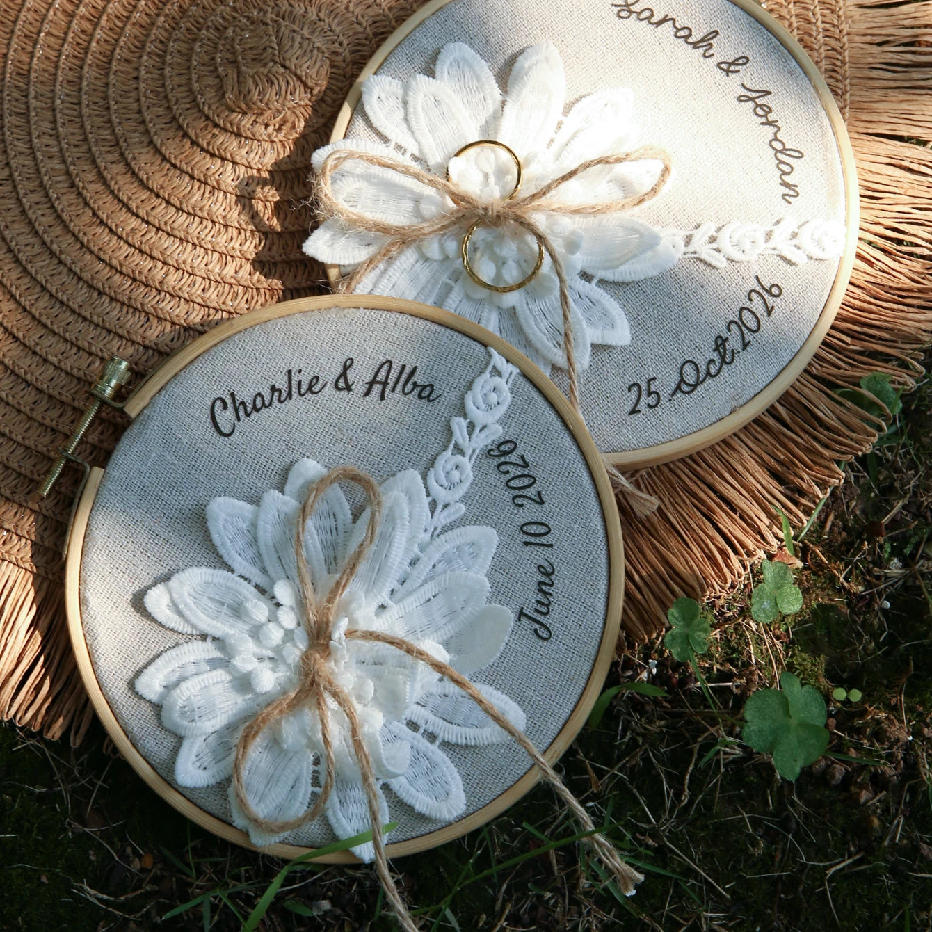 Coussin alliance fleuri dentelle personnalisé