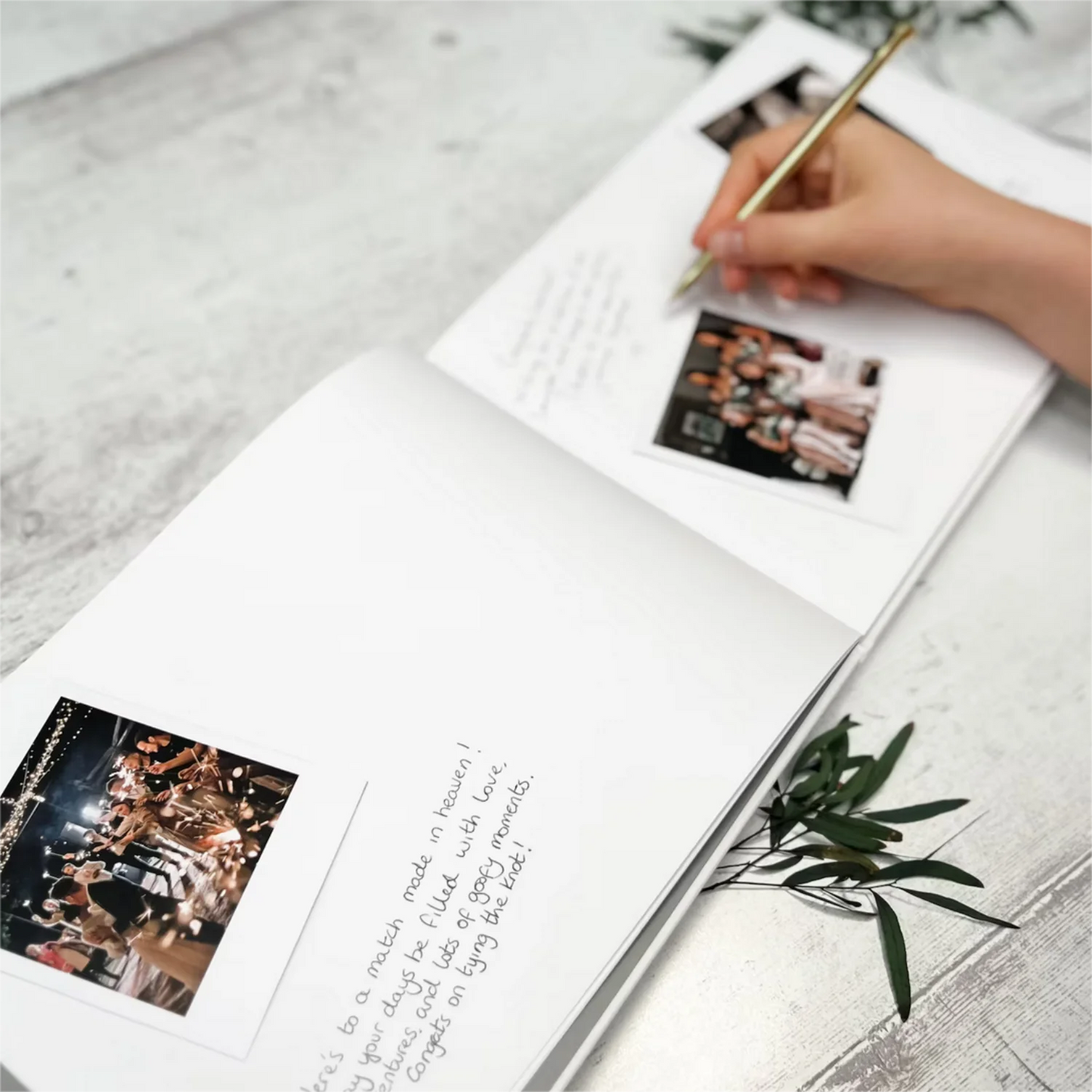 Livre d'or mariage chic lin vert personnalisé
