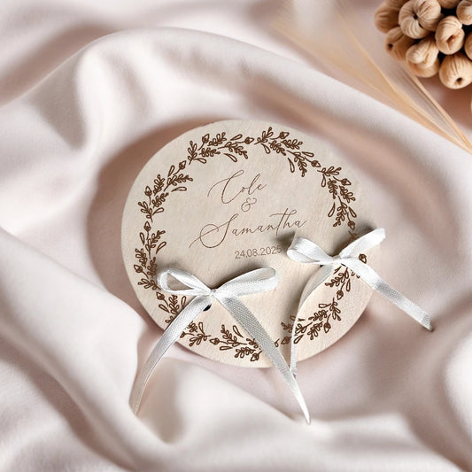 Porte Alliance Rond en Bois Personnalisé avec Rubans