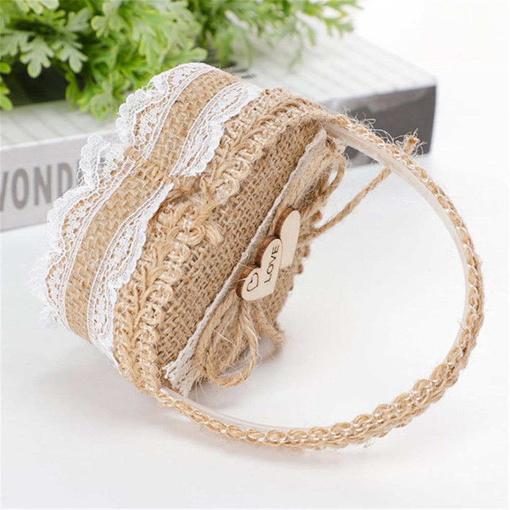 Coussn porte allances rustque chc (tole de jute et roses Coussn porte allances rustque chc (tole de jute et roses